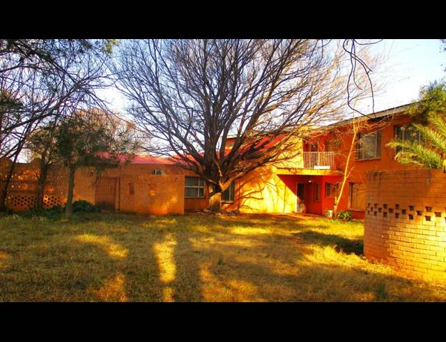 FARM FOR SALE IN BAINSVLEI